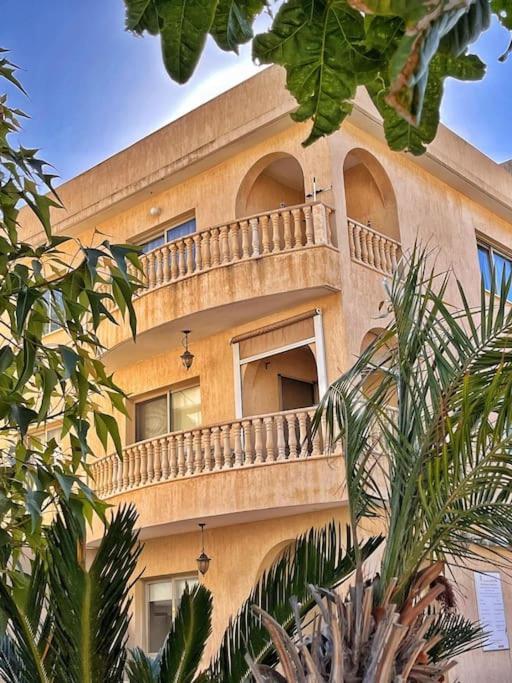 Teo Apartment Paphos ภายนอก รูปภาพ