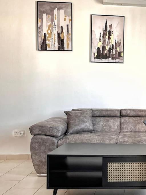 Teo Apartment Paphos ภายนอก รูปภาพ