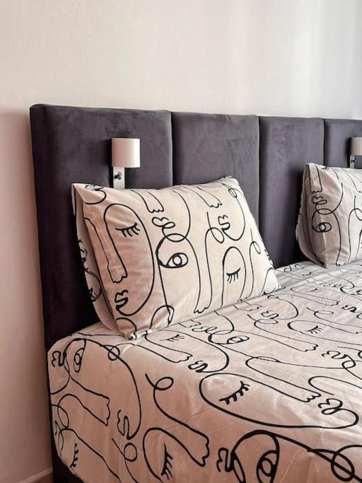 Teo Apartment Paphos ภายนอก รูปภาพ