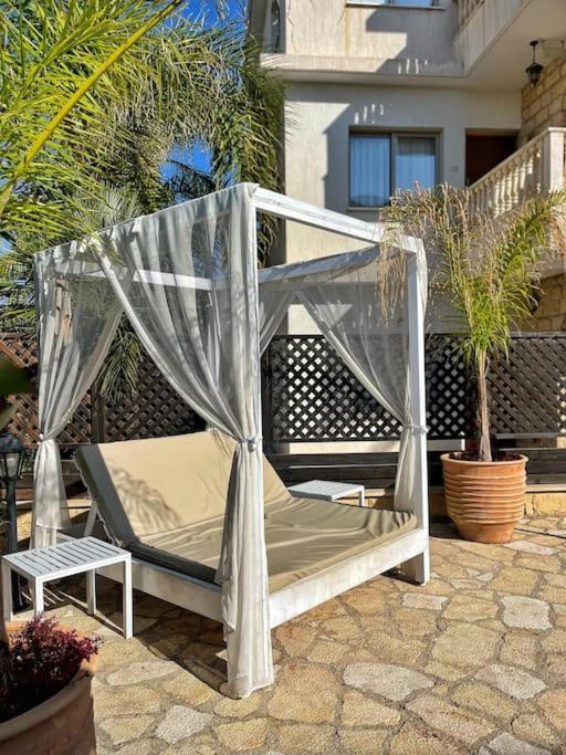 Teo Apartment Paphos ภายนอก รูปภาพ
