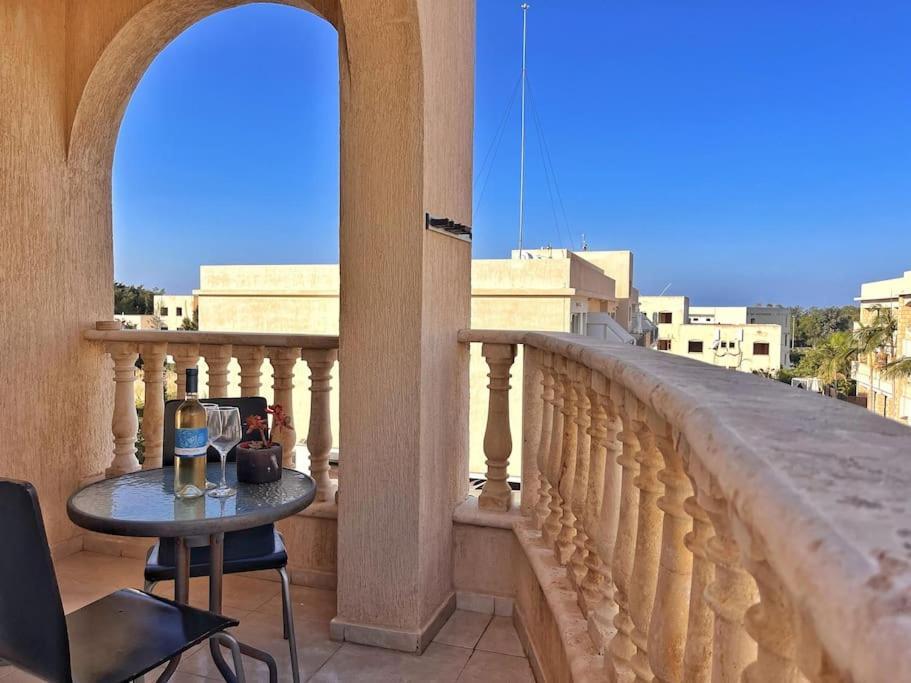 Teo Apartment Paphos ภายนอก รูปภาพ