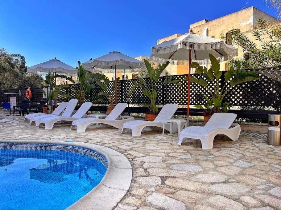 Teo Apartment Paphos ภายนอก รูปภาพ