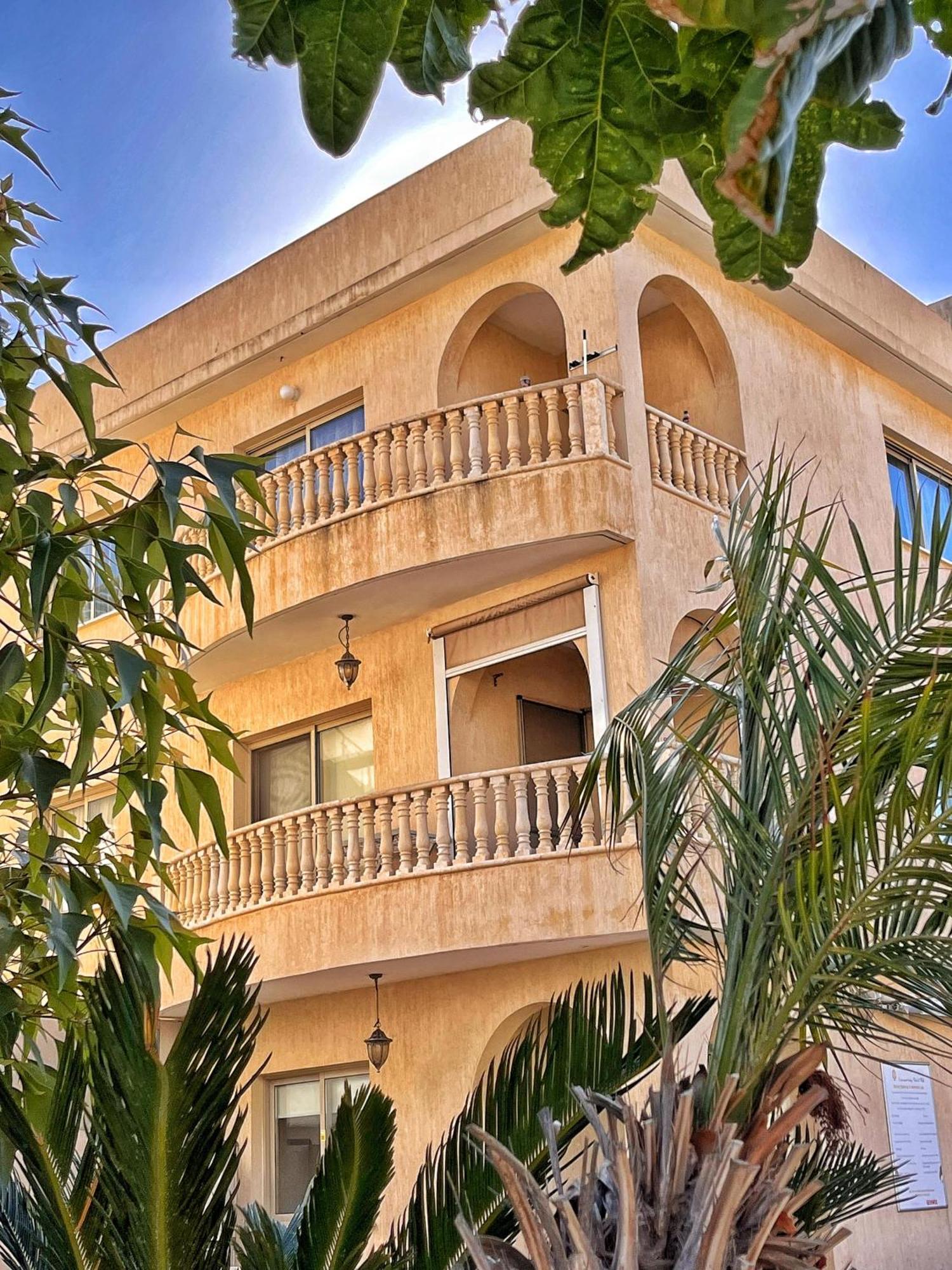 Teo Apartment Paphos ภายนอก รูปภาพ